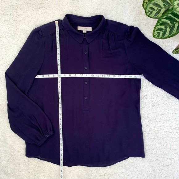 Ann Taylor LOFT Long Sleeve Chiffon Peter Pan Collar Henley in Navy Blue - Picture 2 of 7